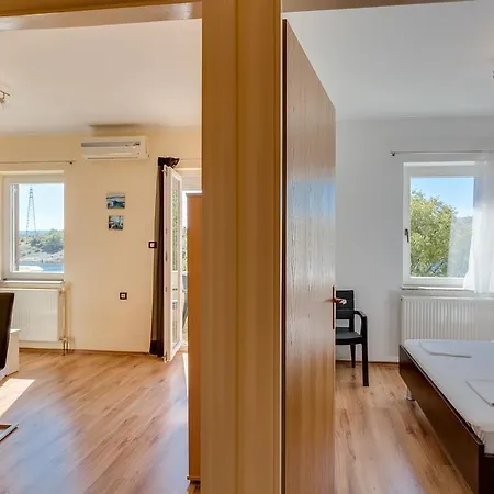 Duje Ribnica 奥布罗瓦茨