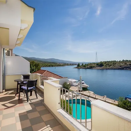 Apartment Duje Ribnica Obrovac